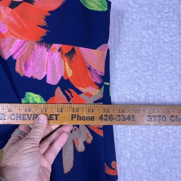 Trina Turk Floral Clemente Water Lily Twist Back Sheath Dress Multicolor Size 6 - Picture 11 of 12